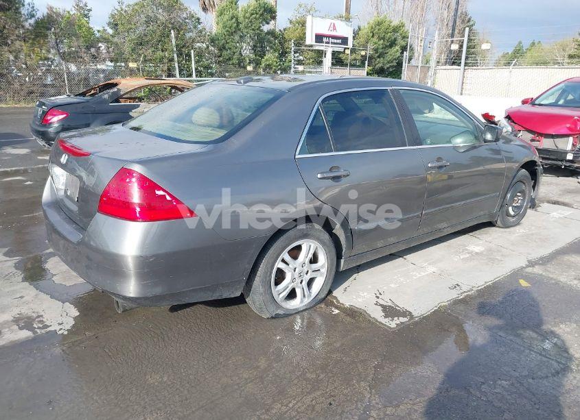 Photo 4 of 2006 Honda Accord 2.4 EX (VIN 1HGCM56816A053970)
