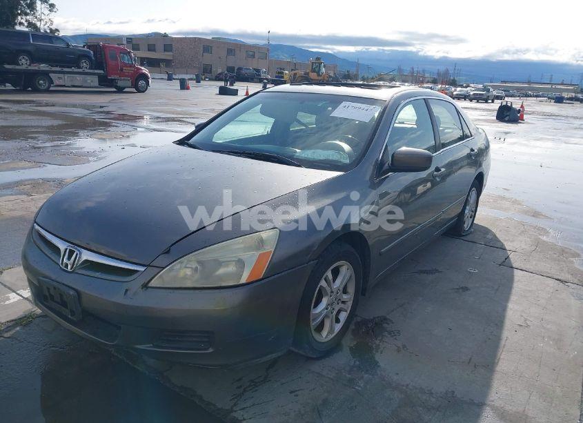 Photo 6 of 2006 Honda Accord 2.4 EX (VIN 1HGCM56816A053970)
