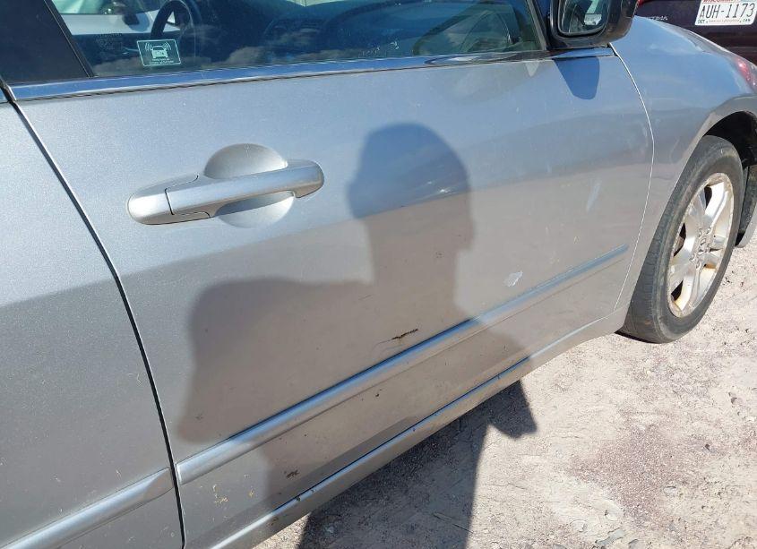 Photo 13 of 2006 Honda Accord 2.4 EX (VIN 1HGCM56816A062863)