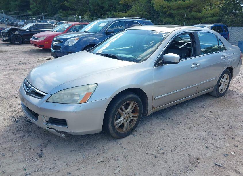 Photo 2 of 2006 Honda Accord 2.4 EX (VIN 1HGCM56816A062863)