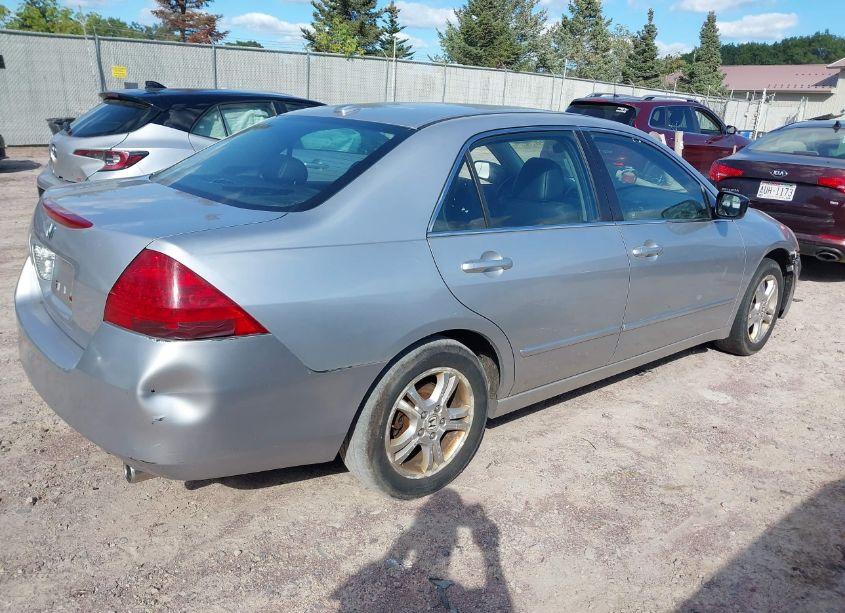 Photo 4 of 2006 Honda Accord 2.4 EX (VIN 1HGCM56816A062863)