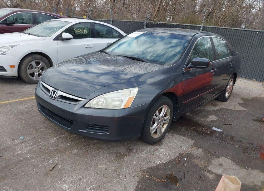 Photo 2 of 2006 Honda Accord 2.4 EX (VIN 1HGCM56816A172618)