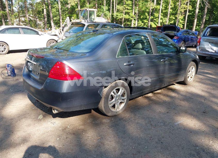 Photo 4 of 2007 Honda Accord 2.4 EX (VIN 1HGCM56817A005354)