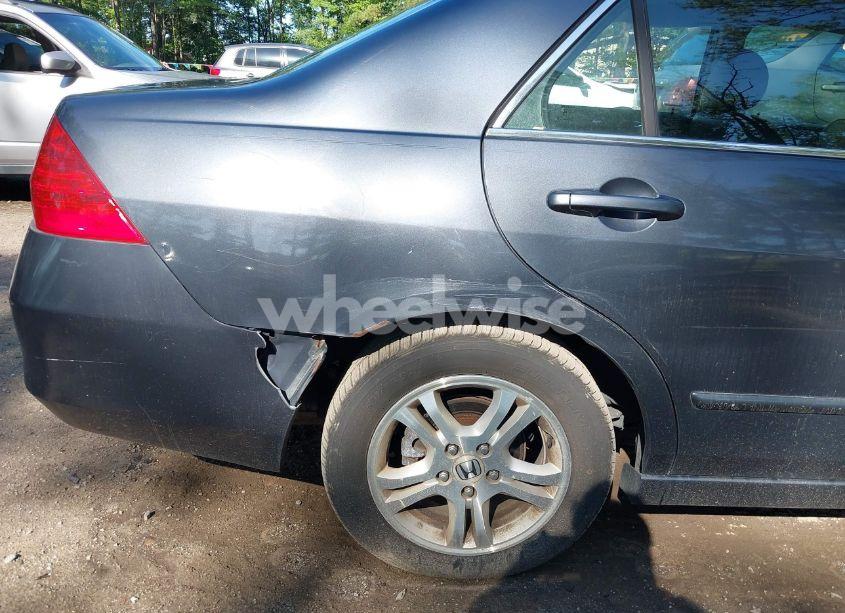 Photo 6 of 2007 Honda Accord 2.4 EX (VIN 1HGCM56817A005354)