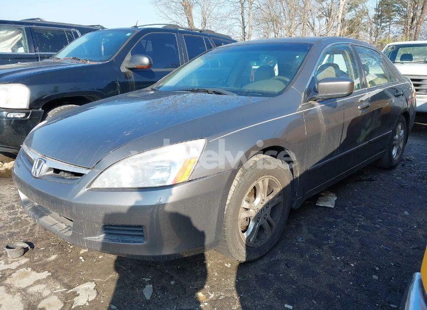 Photo 2 of 2007 Honda Accord 2.4 EX (VIN 1HGCM56817A020968)