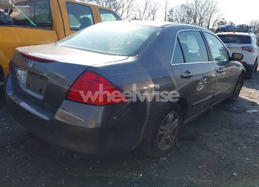 Photo 4 of 2007 Honda Accord 2.4 EX (VIN 1HGCM56817A020968)