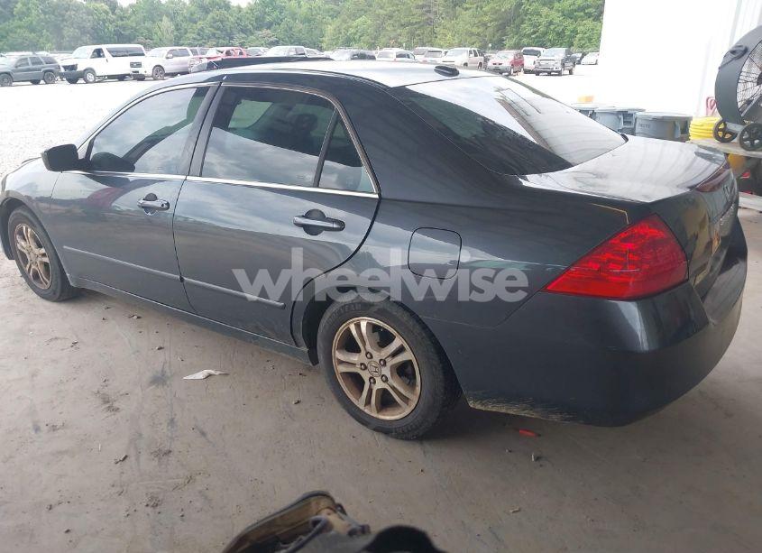 Photo 3 of 2007 Honda Accord 2.4 EX (VIN 1HGCM56817A057650)