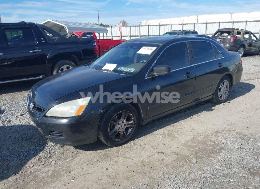 Photo 2 of 2007 Honda Accord 2.4 EX (VIN 1HGCM56817A076943)