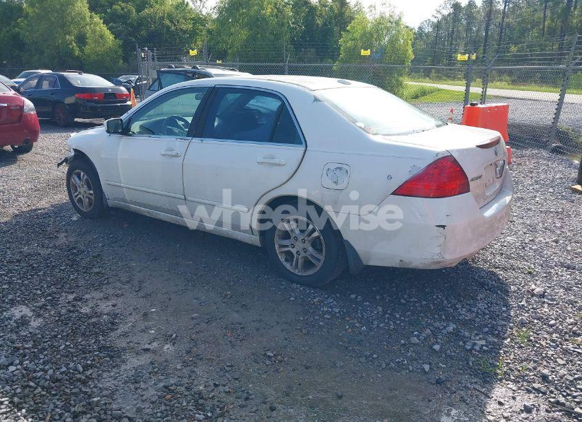 Photo 3 of 2007 Honda Accord 2.4 EX (VIN 1HGCM56817A089823)