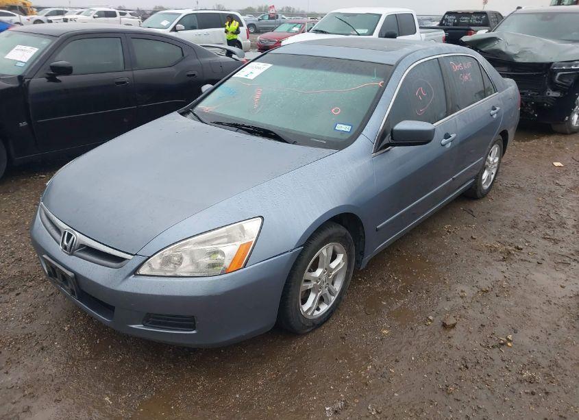 Photo 2 of 2007 Honda Accord 2.4 EX (VIN 1HGCM56817A127907)