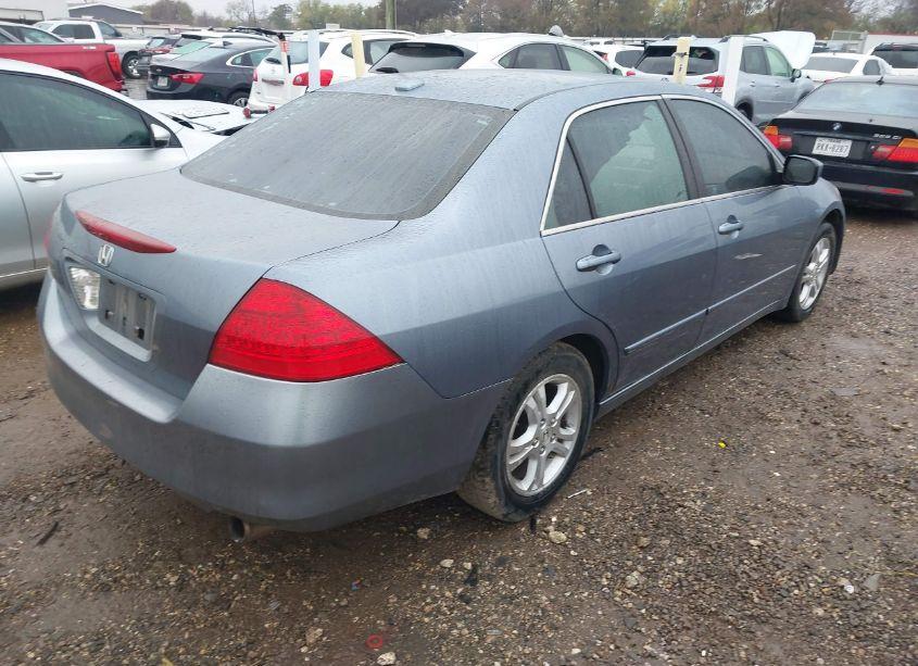 Photo 4 of 2007 Honda Accord 2.4 EX (VIN 1HGCM56817A127907)