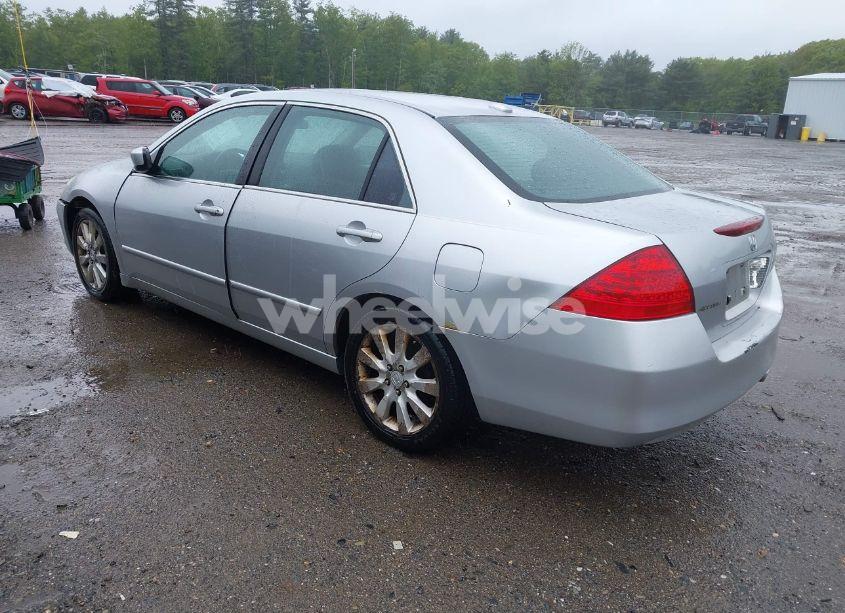 Photo 3 of 2007 Honda Accord 2.4 EX (VIN 1HGCM56817A157800)