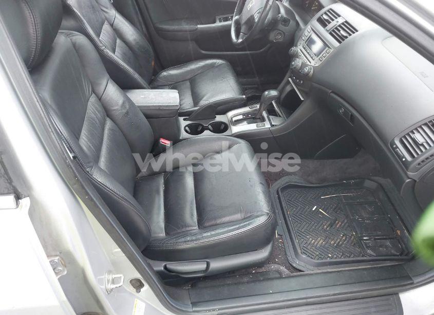 Photo 5 of 2007 Honda Accord 2.4 EX (VIN 1HGCM56817A157800)