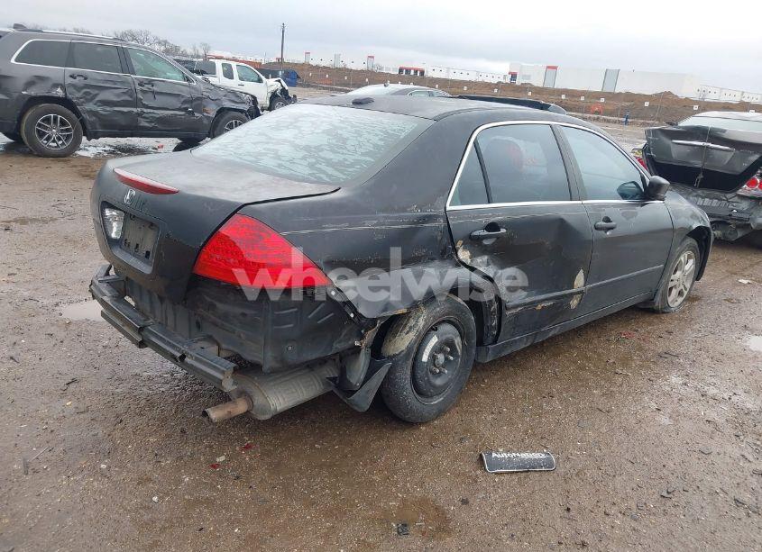 Photo 4 of 2007 Honda Accord 2.4 EX (VIN 1HGCM56817A177125)