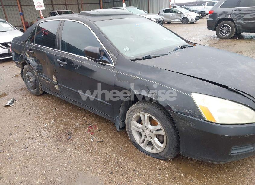 Photo 6 of 2007 Honda Accord 2.4 EX (VIN 1HGCM56817A177125)