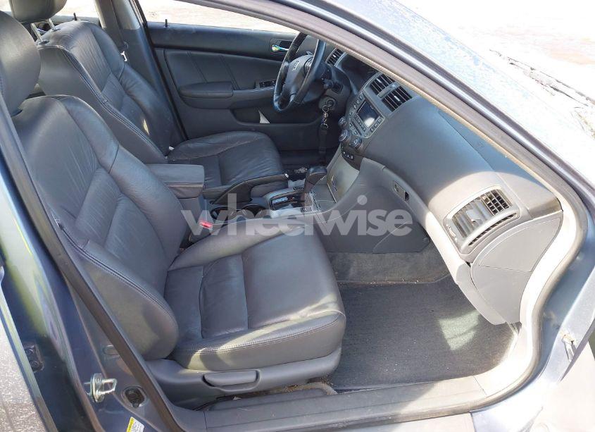 Photo 5 of 2007 Honda Accord 2.4 EX (VIN 1HGCM56817A183863)
