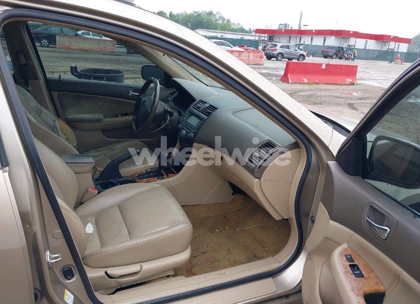 Photo 5 of 2004 Honda Accord 2.4 EX (VIN 1HGCM56824A077336)