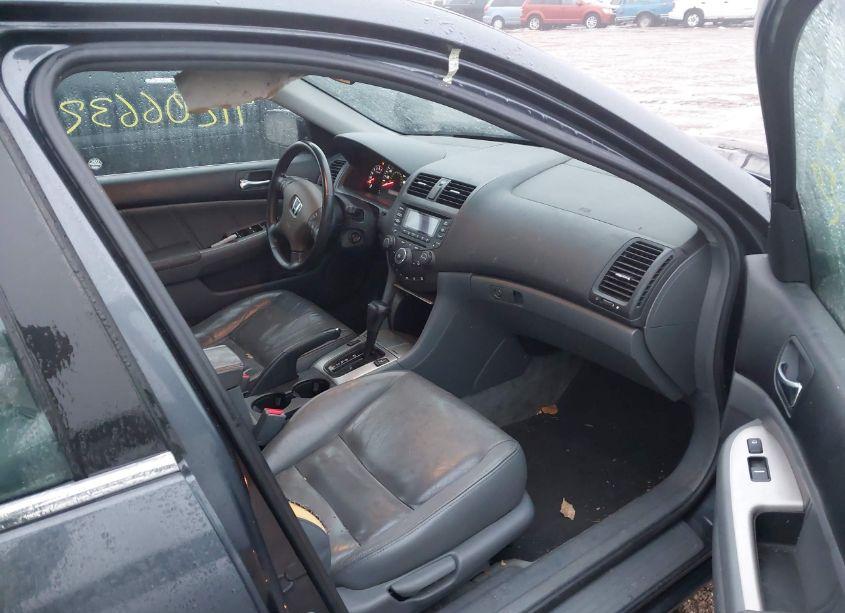 Photo 5 of 2005 Honda Accord 2.4 EX (VIN 1HGCM56825A059467)