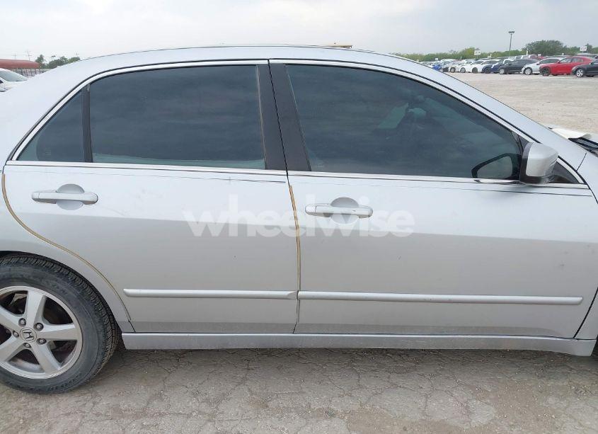 Photo 13 of 2005 Honda Accord 2.4 EX (VIN 1HGCM56825A072266)