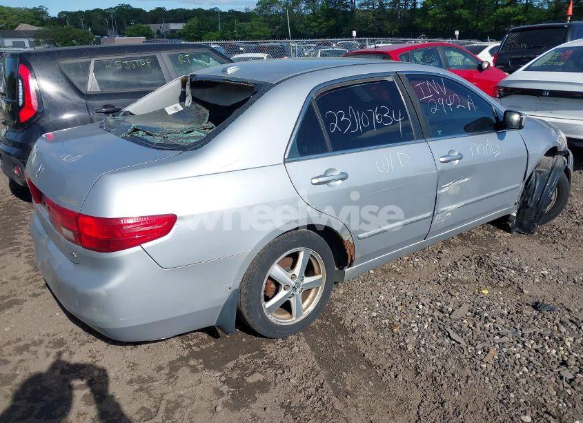 Photo 4 of 2005 Honda Accord 2.4 EX (VIN 1HGCM56825A102088)