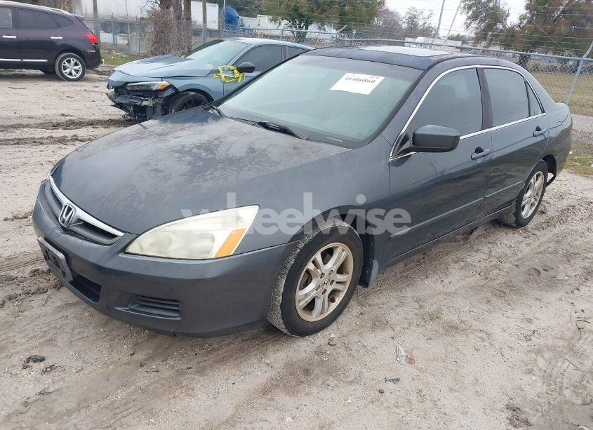 Photo 2 of 2006 Honda Accord 2.4 EX (VIN 1HGCM56826A020136)