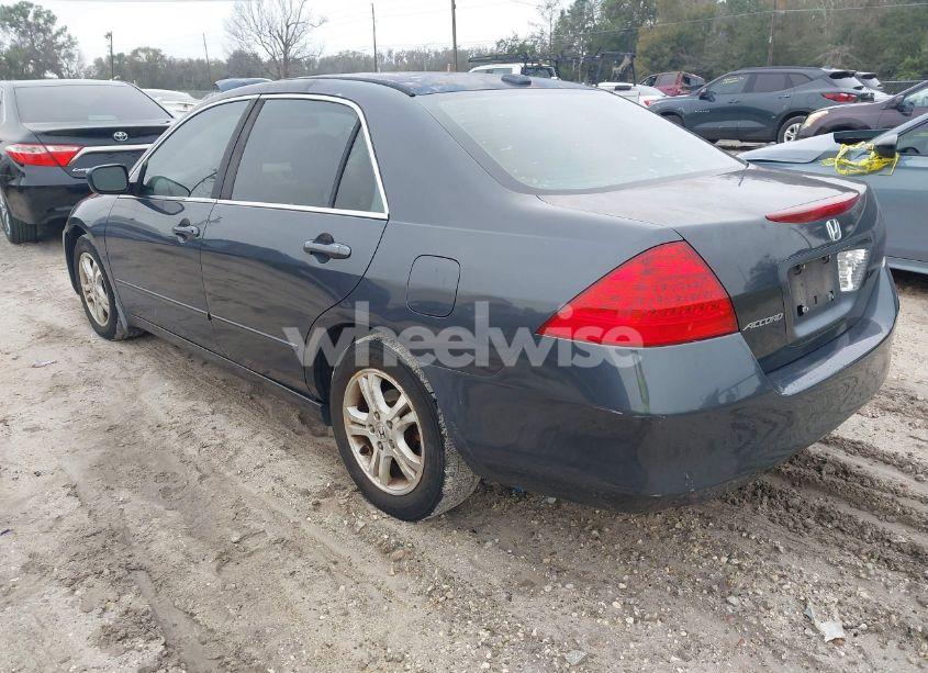 Photo 3 of 2006 Honda Accord 2.4 EX (VIN 1HGCM56826A020136)