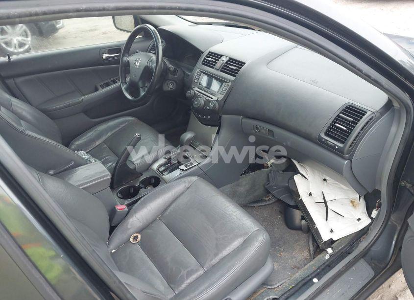 Photo 5 of 2006 Honda Accord 2.4 EX (VIN 1HGCM56826A020136)
