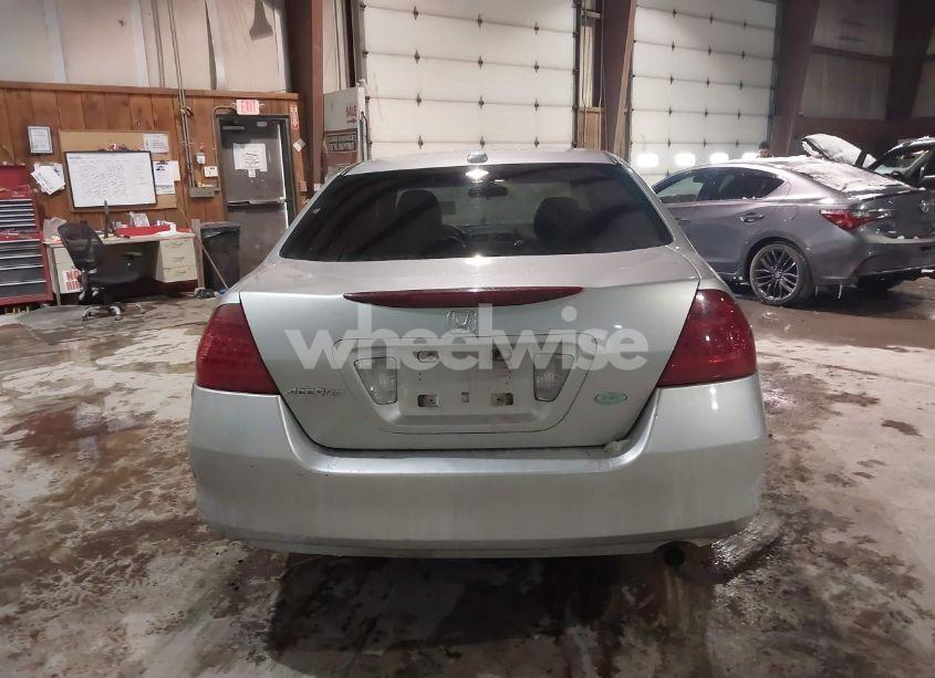 Photo 16 of 2006 Honda Accord 2.4 EX (VIN 1HGCM56826A111200)