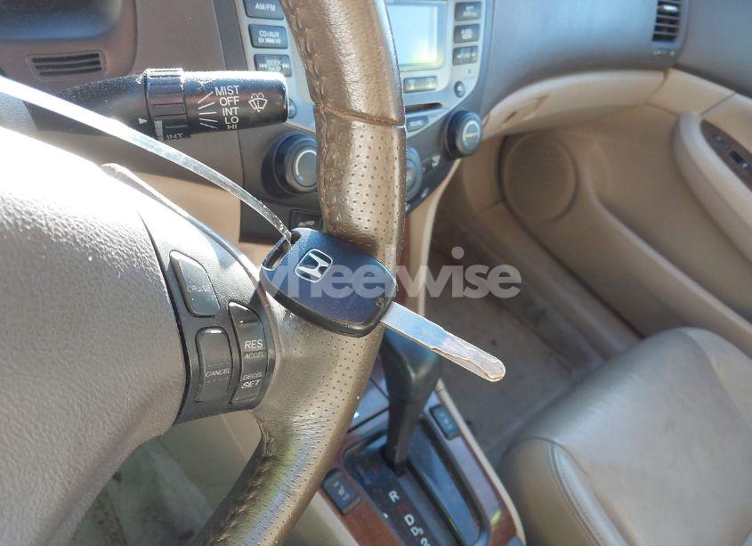 Photo 11 of 2006 Honda Accord 2.4 EX (VIN 1HGCM56826A185104)