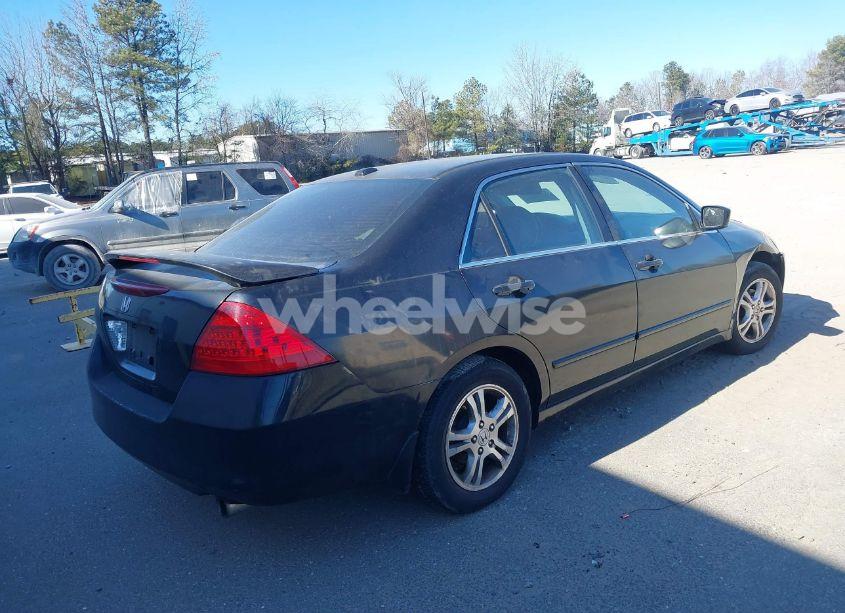 Photo 4 of 2007 Honda Accord 2.4 EX (VIN 1HGCM56827A028643)