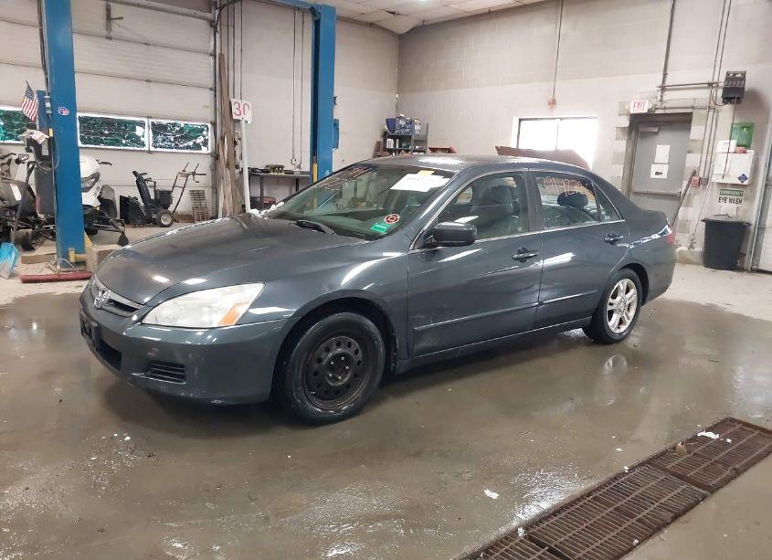 Photo 2 of 2007 Honda Accord 2.4 EX (VIN 1HGCM56827A131545)