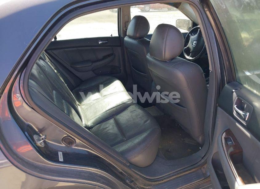 Photo 8 of 2005 Honda Accord 2.4 EX (VIN 1HGCM56835A001867)