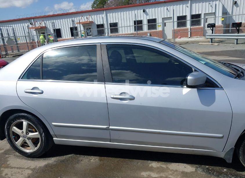 Photo 13 of 2005 Honda Accord 2.4 EX (VIN 1HGCM56835A009354)