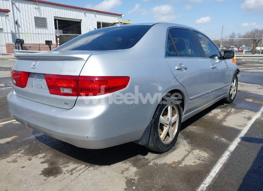 Photo 4 of 2005 Honda Accord 2.4 EX (VIN 1HGCM56835A009354)