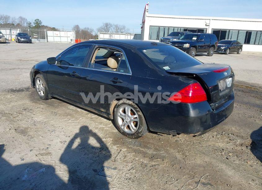 Photo 3 of 2006 Honda Accord 2.4 EX (VIN 1HGCM56836A020050)