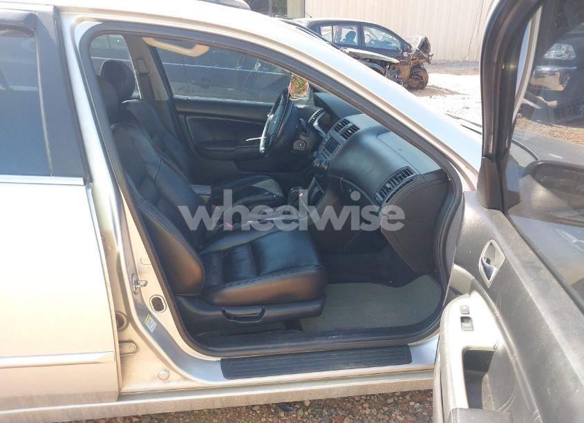 Photo 5 of 2006 Honda Accord 2.4 EX (VIN 1HGCM56836A046955)