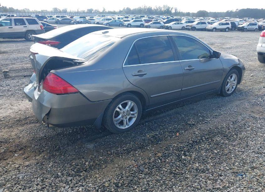 Photo 4 of 2006 Honda Accord 2.4 EX (VIN 1HGCM56836A115207)