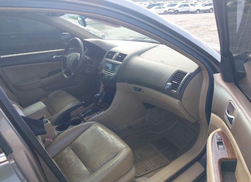 Photo 5 of 2006 Honda Accord 2.4 EX (VIN 1HGCM56836A115207)