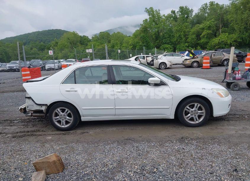 Photo 13 of 2006 Honda Accord 2.4 EX (VIN 1HGCM56836A156856)