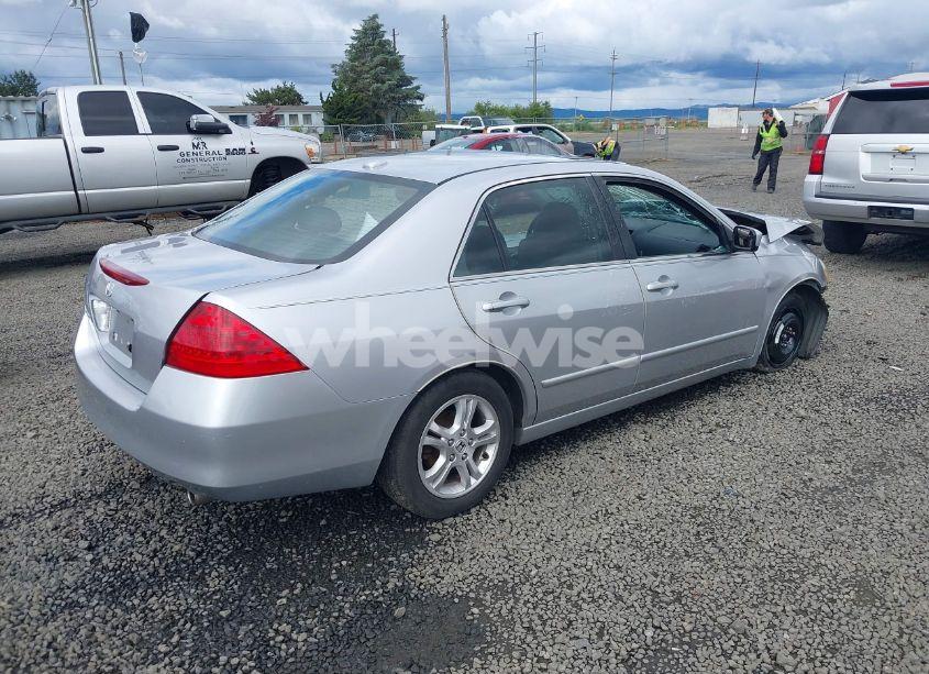 Photo 4 of 2006 Honda Accord 2.4 EX (VIN 1HGCM56836A177111)