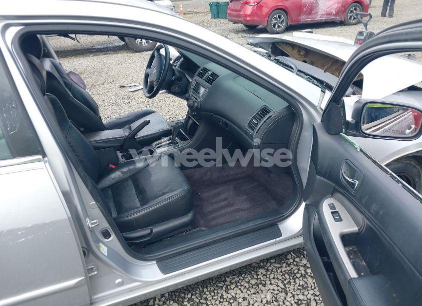 Photo 5 of 2006 Honda Accord 2.4 EX (VIN 1HGCM56836A177111)