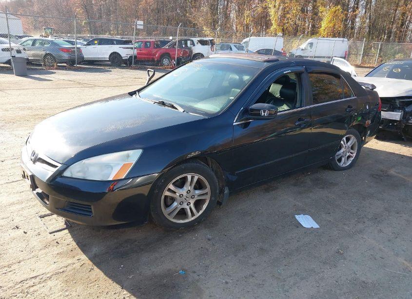Photo 2 of 2007 Honda Accord 2.4 EX (VIN 1HGCM56837A121543)