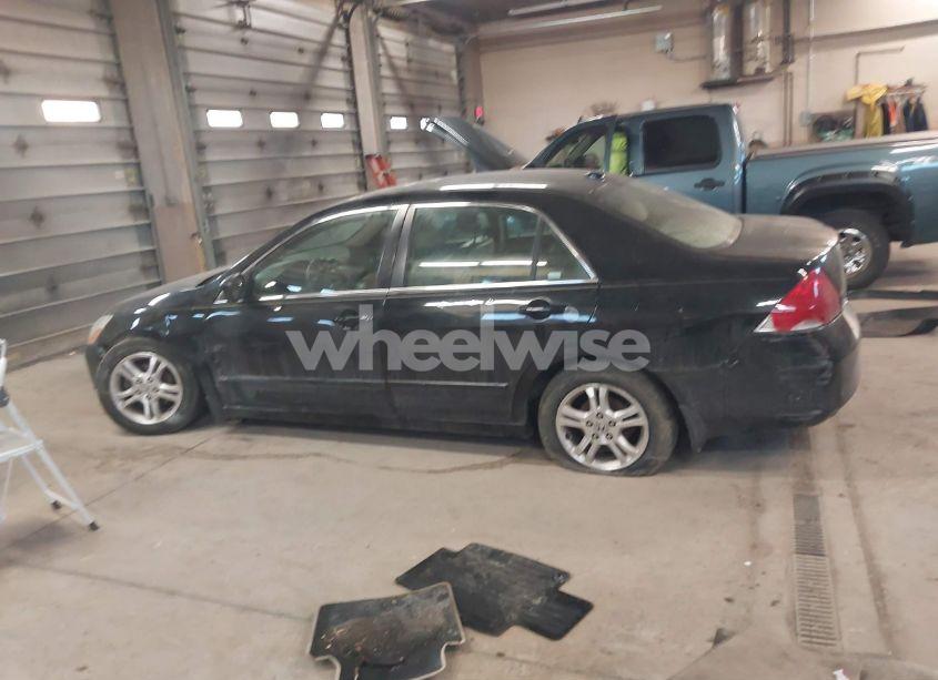 Photo 14 of 2007 Honda Accord 2.4 EX (VIN 1HGCM56837A201828)