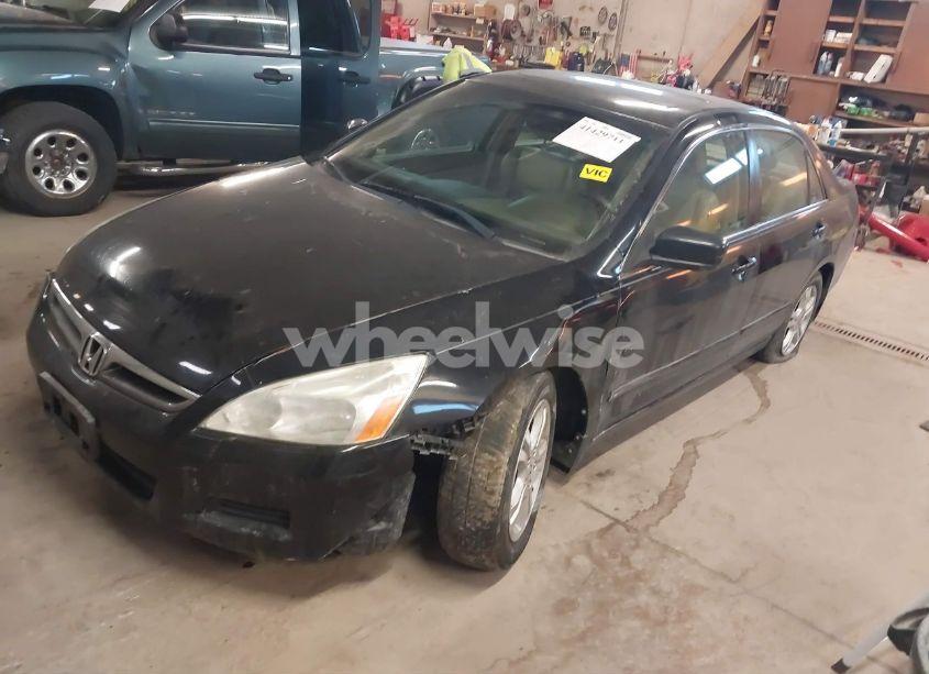 Photo 2 of 2007 Honda Accord 2.4 EX (VIN 1HGCM56837A201828)