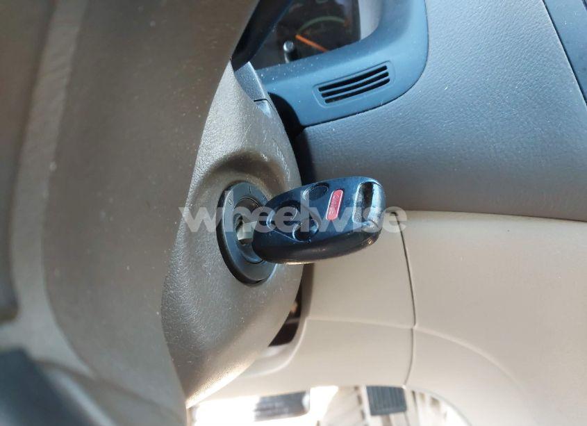 Photo 11 of 2005 Honda Accord SDN (VIN 1HGCM56845A076304)