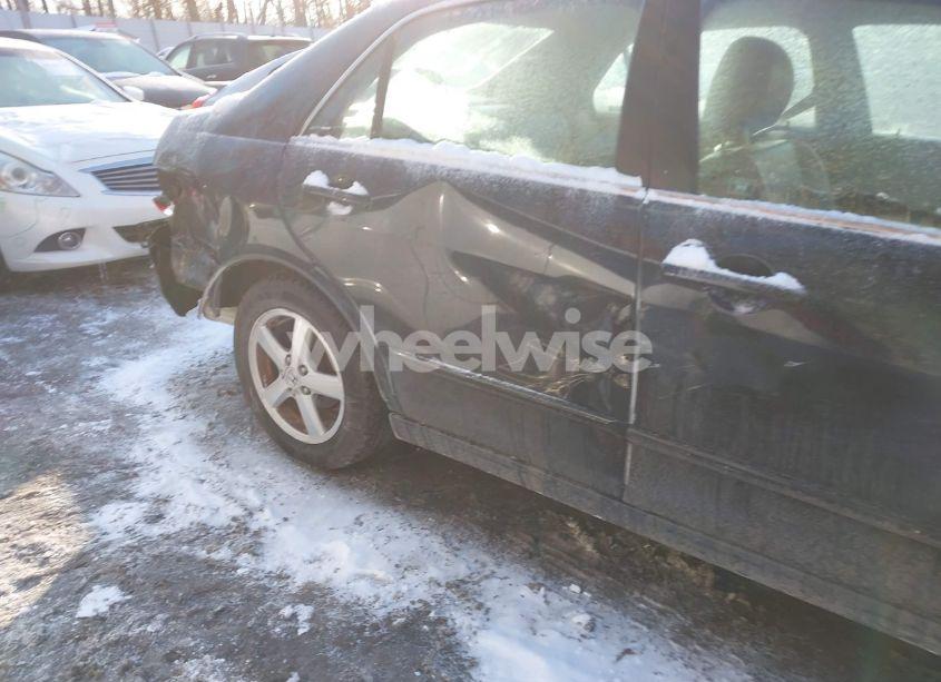 Photo 13 of 2005 Honda Accord SDN (VIN 1HGCM56845A076304)