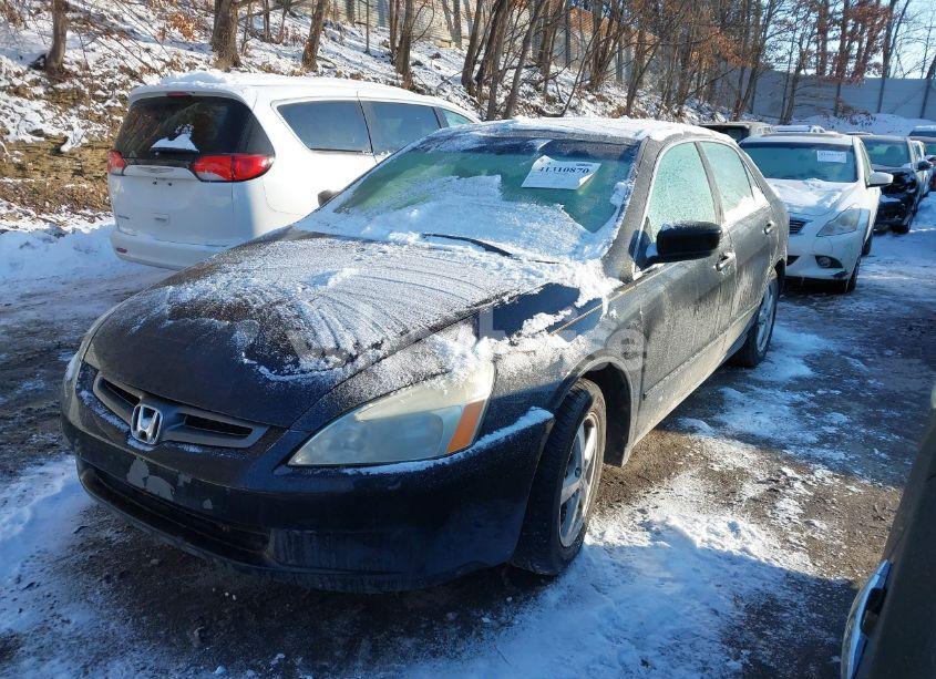 Photo 2 of 2005 Honda Accord SDN (VIN 1HGCM56845A076304)