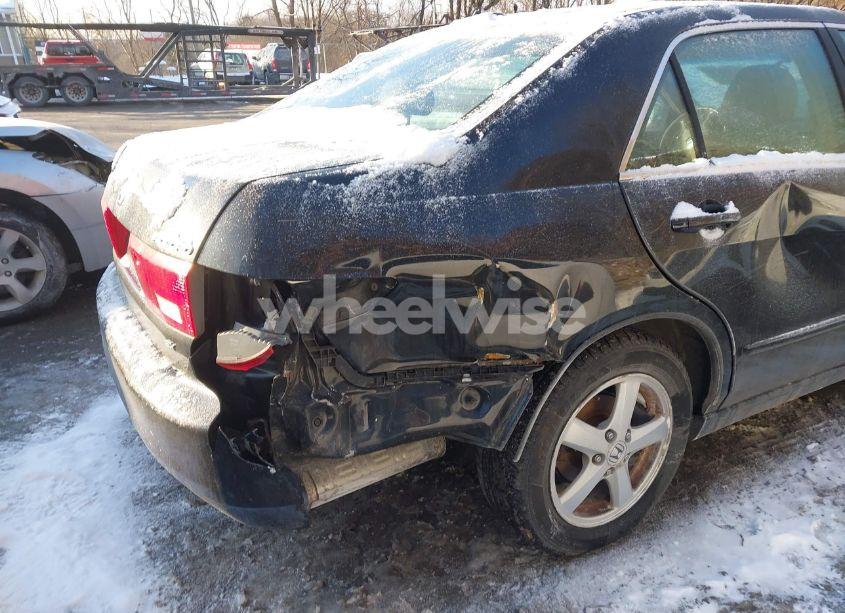 Photo 6 of 2005 Honda Accord SDN (VIN 1HGCM56845A076304)