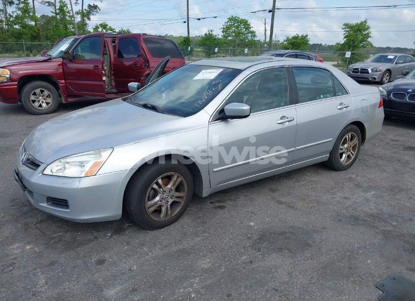 Photo 2 of 2006 Honda Accord 2.4 EX (VIN 1HGCM56846A176291)