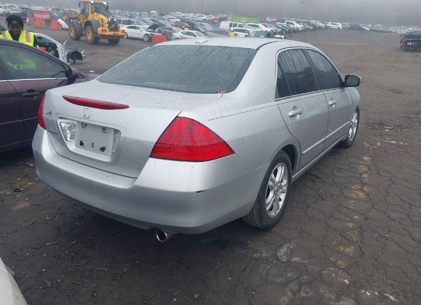 Photo 4 of 2006 Honda Accord 2.4 EX (VIN 1HGCM56846A177036)